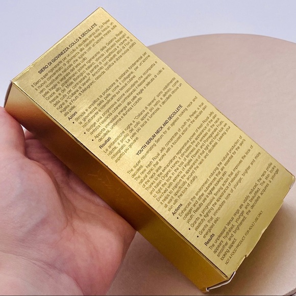 New Perlier Royal Elixir Neck & Decollete Serum - Picture 6 of 8